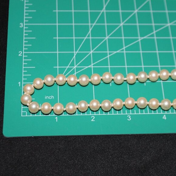 Vintage 24" Faux Pearl Strand Necklace - Picture 8 of 10